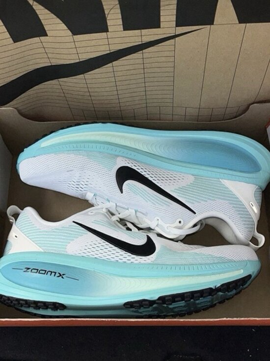NEW Nike Vomero 18 White Dusty Cactus Black Running HM6803103 Men\'s Size 14 main image 6